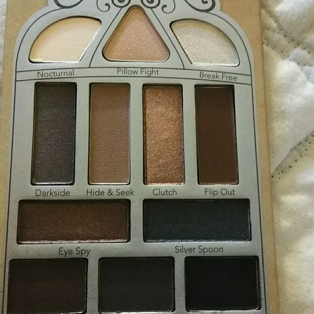 Nightingale Pretty Vulgar